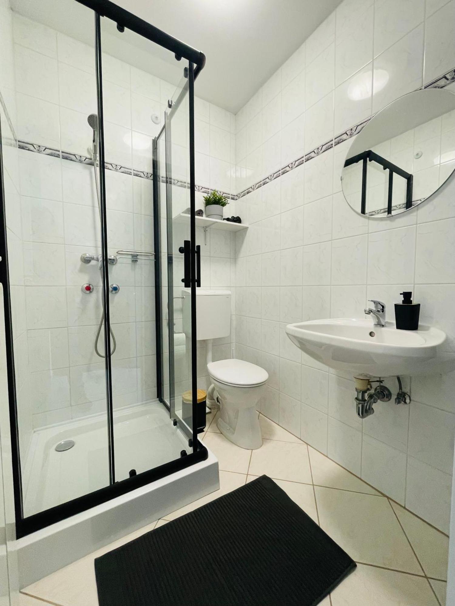 Hencz Vendeghaz Hotel Балатонакаратя Екстериор снимка